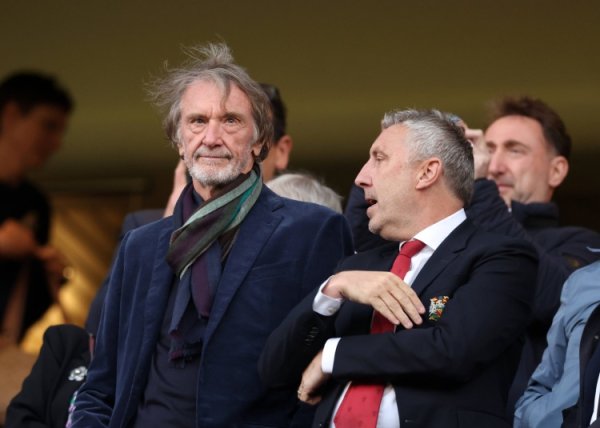 Post: Manchester United does not plan to form a basketball team, the club just wants to do football well